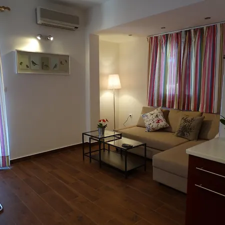 Dassia Beach Pension Casa de hóspedes 2*